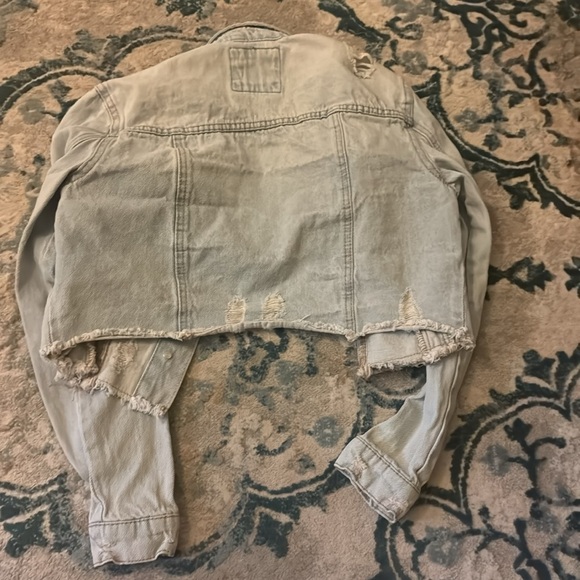 Cropped Jean jacket (s) - Picture 6 of 6